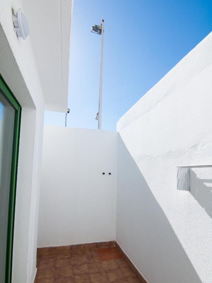 Bungalow Campo De Golf San Bartolome Bagian luar foto